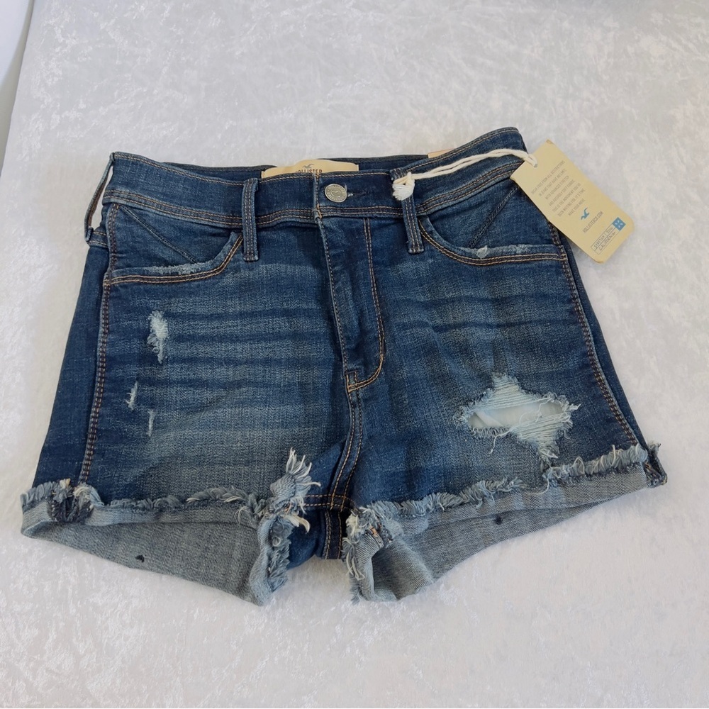 Hollister High Rise Jean Short Size 1 (W25) Distressed Blue 2" Inseam Stretch